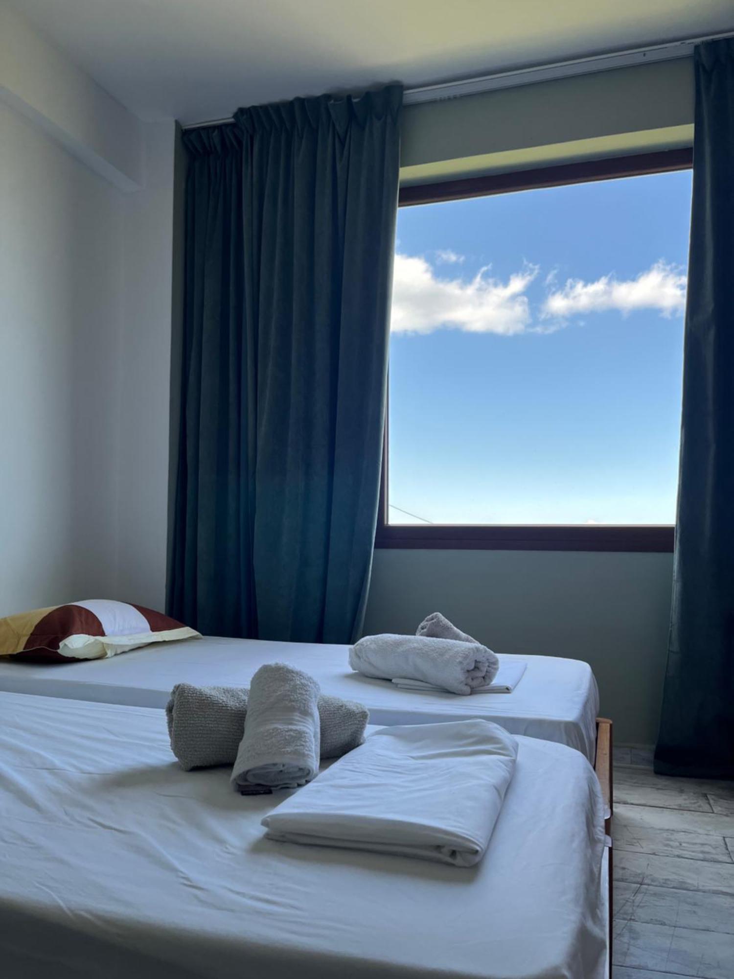 Aletraki -Off-Grid Retreat Above Heraklion, Peaceful Views Archanes Eksteriør billede