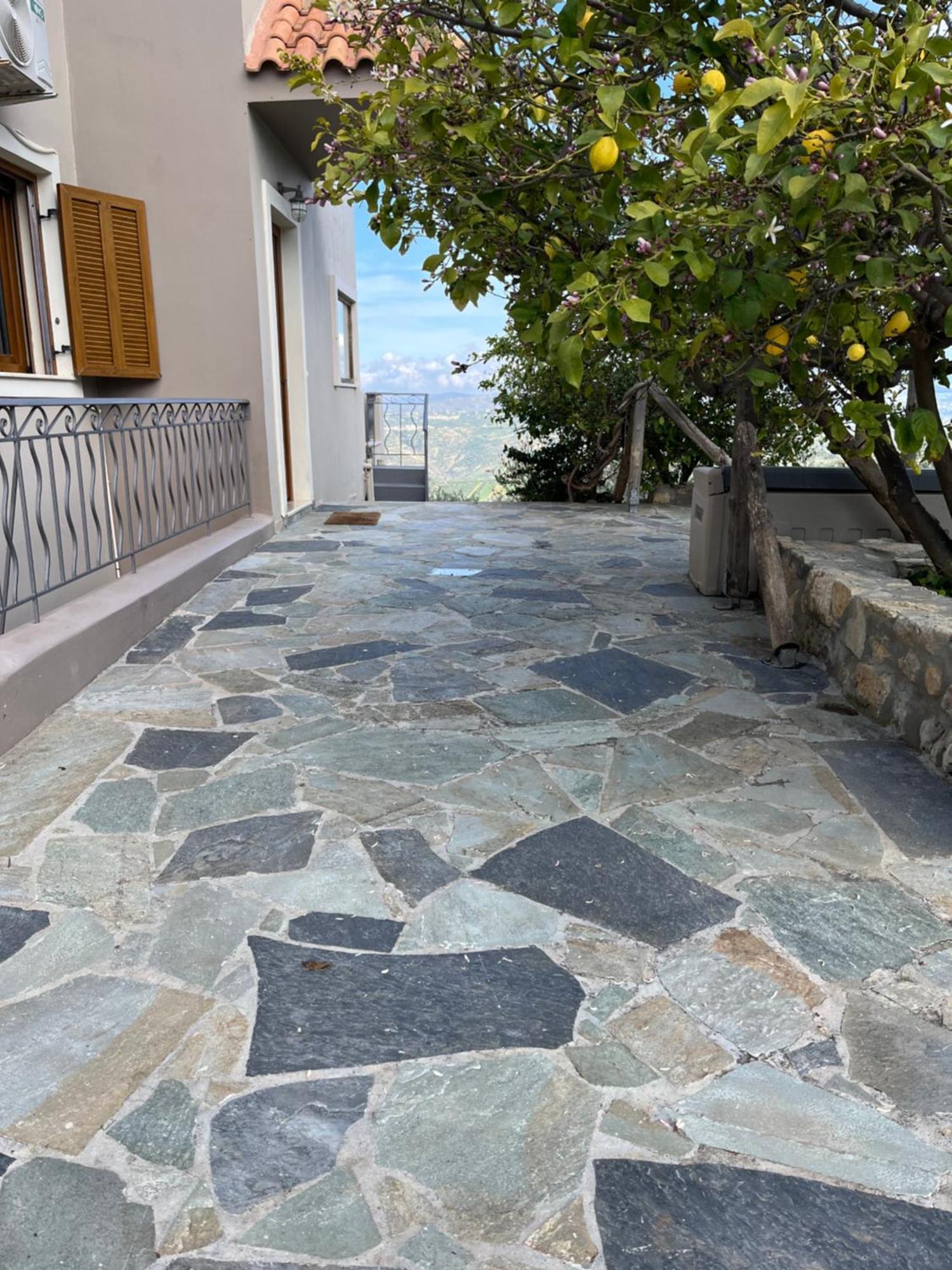 Aletraki -Off-Grid Retreat Above Heraklion, Peaceful Views Archanes Eksteriør billede